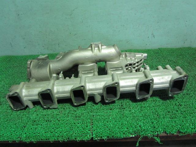 【中古】中古部品 ふそう大型車 FV54JTZ インテークマニホールド 【3330540100-001604812520150】