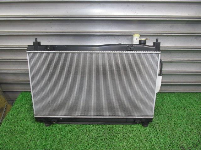 【中古】中古部品 フィット GP5 ラジエータ 【3330540100-250401000120400】