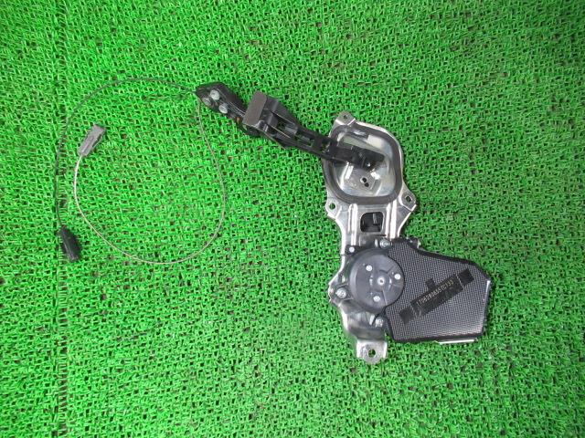 【中古】中古部品 デリカD2 MB36S 右パワースライドドアモーター 【3330540100-241105000164650】
