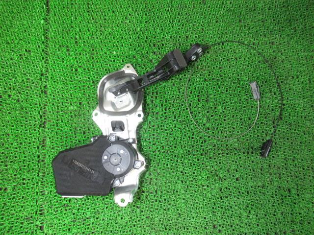 【中古】中古部品 デリカD2 MB36S 左パワースライドドアモーター 【3330540100-241105000164660】