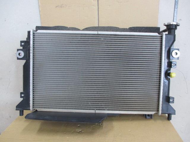 【中古】中古部品 キャリィ DA16T ラジエータ 【3330650100-000223007320400】