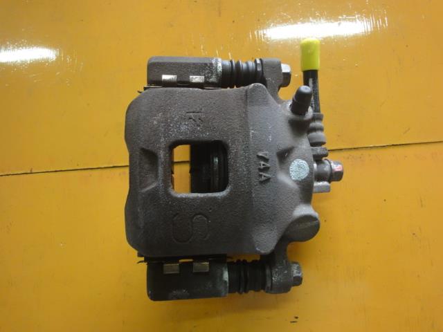 【中古】中古部品 アルト HA24S 右フロントキャリパー 【3340220100-001370370244330】