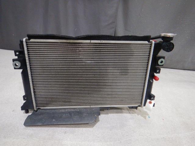 【中古】中古部品 キャリィ DA16T ラジエータ 【3330810100-240918001020400】