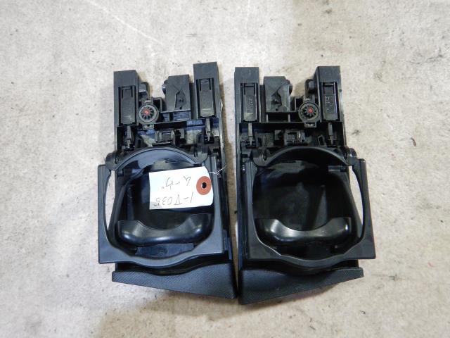 【中古】中古部品 ムーヴ L175S ドリンクホルダー 【3330810100-230203000970230】