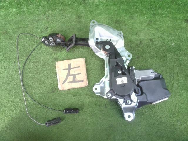 【中古】中古部品 デイズルークス B21A 左パワースライドドアモーター 【3330990100-241127000964660】