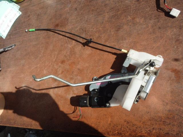 【中古】中古部品 ワゴンR MH21S 左フロントドアロックソレノイド 【3331010800-001638469064560】