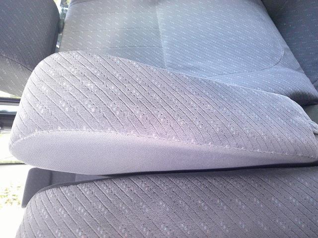 【中古】中古部品 ハイゼットアトレ S320G アームレスト 【3340030100-000935700070460】