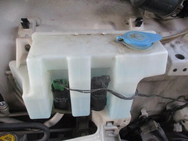 【中古】中古部品 エブリィ DA62W ウォッシャータンク 【3340030100-711063000067300】