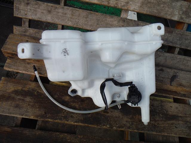 【中古】中古部品 レジアスエース KDH201V ウォッシャータンク 【3340140100-001060089867300】(2)