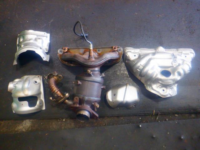 【中古】中古部品 セレナ GNC27 エキゾーストマニホールド 【3340140100-000024265320160】