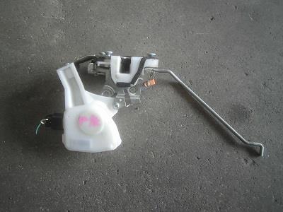 【中古】中古部品 eKワゴン H82W 左フロントドアロックソレノイド 【3340180100-230119000164560】