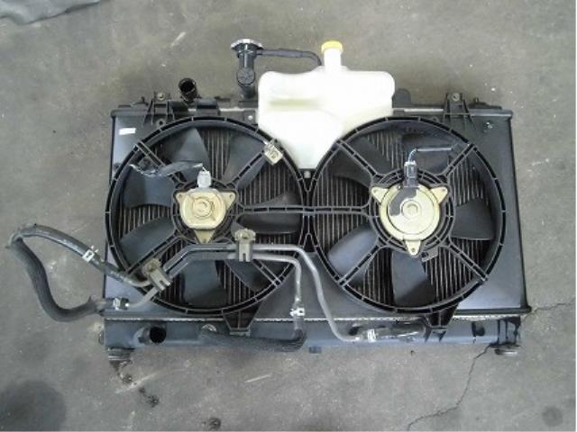 【中古】中古部品 アテンザ GY3W ラジエータ 【3340180100-001265532720400】