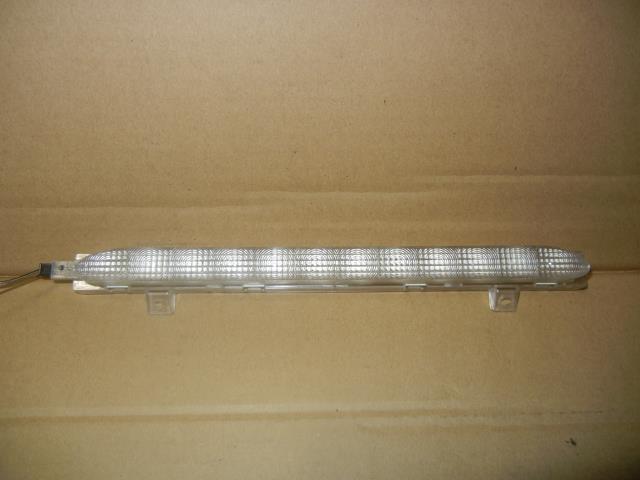 【中古】中古部品 BMW ミニ XS20 ハイマウントストップランプ 【3340220100-000225004515830】