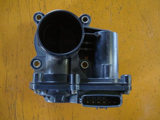 【中古】中古部品 ミライース LA300S スロットルボディ 【3340220100-000224029520300】