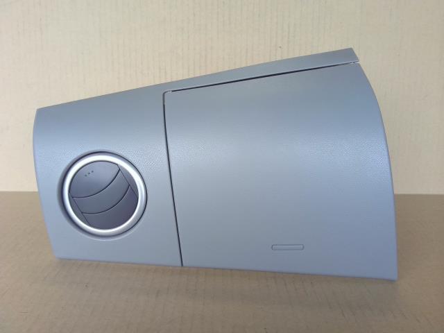 【中古】中古部品 ワゴンR MH23S グローブBOX 【3340220100-000224015770211】