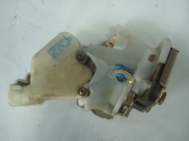 【中古】中古部品 サニー FB15 左リアドアロックソレノイド 【3340220100-001306845364580】