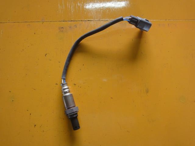 【中古】中古部品 ヴィッツ KSP90 オーツーセンサー 【3340220100-001371310022390】