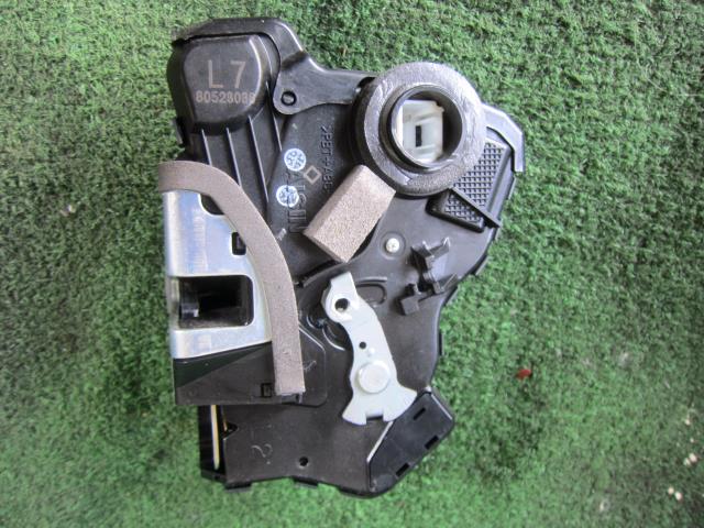 【中古】中古部品 N−ONE JG1 左フロントドアロックソレノイド 【3340240100-202300005764560】