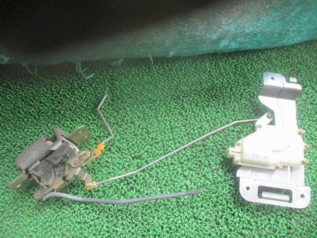 【中古】中古部品 バモス HM1 トランク・バックドアロックソレノイド 【3500080000-241017000264590】