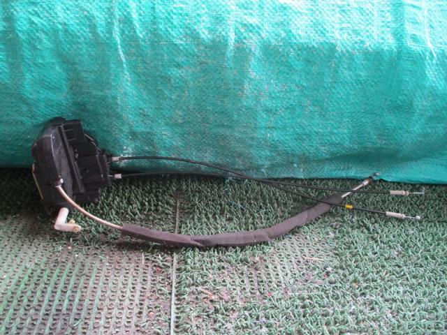 【中古】中古部品 キューブ BGZ11 左フロントドアロックソレノイド 【3500080000-230224000964560】