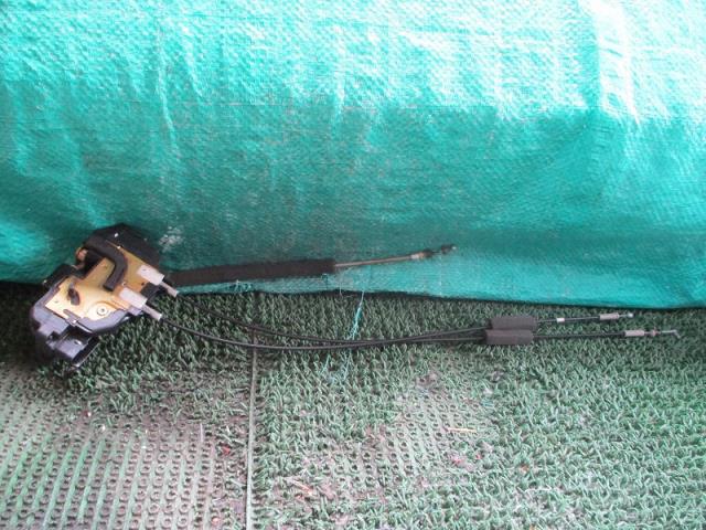 【中古】中古部品 キューブ BGZ11 左リアドアロックソレノイド 【3500080000-230224000964580】