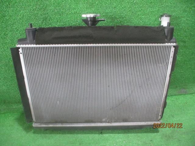 【中古】中古部品 デミオ DE3FS ラジエータ 【3500080000-220113000220400】