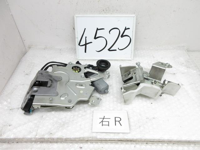 【中古】中古部品 ヴォクシー ZRR80W 右リアドアロックソレノイド 【3500170000-230810501064570】