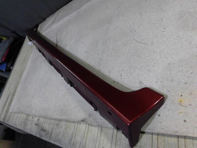 【中古】中古部品 カローラルミオン ZRE154N 右サイドステップ 【3330810100-001584106913700】