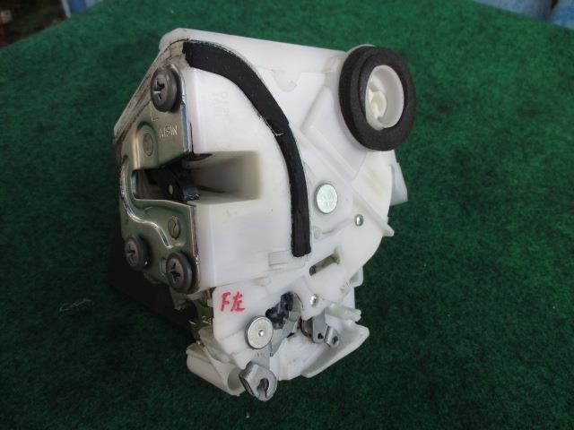 【中古】中古部品 ムーヴ L175S 左フロントドアロックソレノイド 【3540020100-000004070164561】