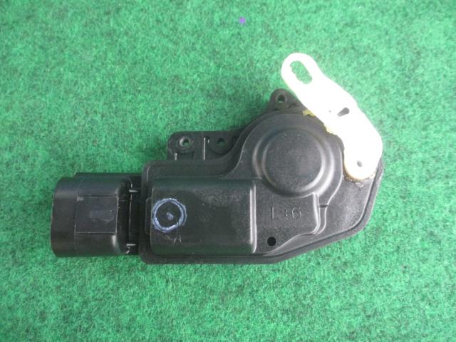 【中古】中古部品 タント LA600S 左フロントドアロックソレノイド 【3540020100-000006062964560】