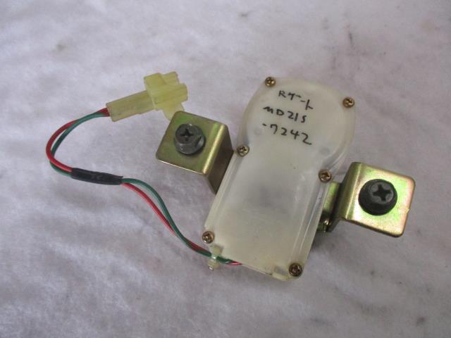 【中古】中古部品 AZワゴン MD21S トランク・バックドアロックソレノイド 【3540020100-000006011064590】