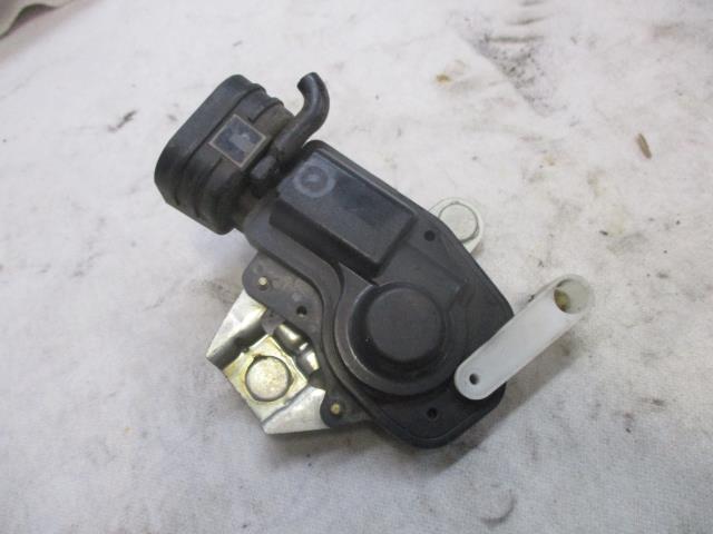 【中古】中古部品 ハイゼットアトレ S220G 右リアドアロックソレノイド 【3540020100-000007021664570】