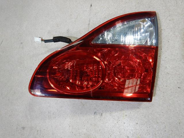 【中古】中古部品 イプサム ACM21W リアフィニッシャーパネル 【3330810100-001678972615200】