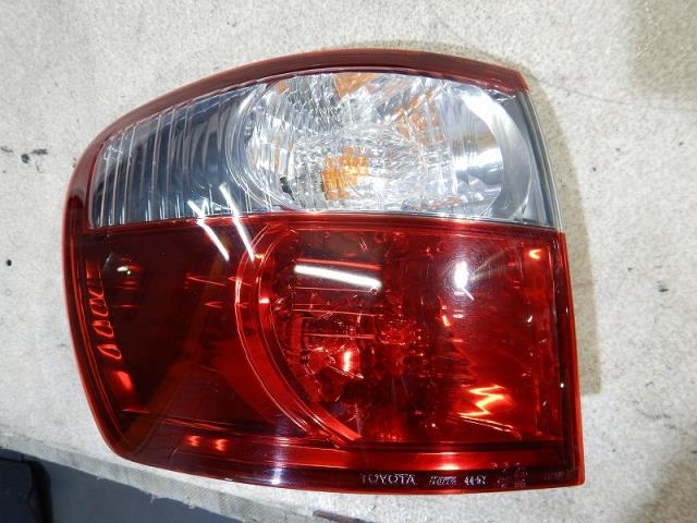 【中古】中古部品 イプサム ACM21W 左テールランプ 【3330810100-001640346615600】