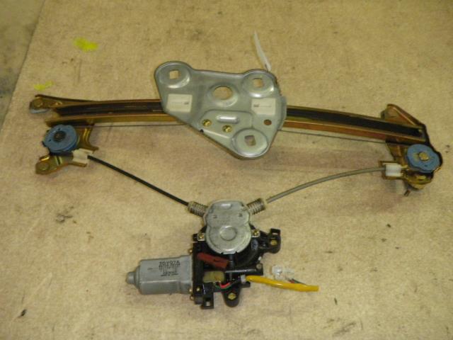 【中古】中古部品 セリカ ZZT231 左フロントドアレギュレータ・モーター 【3330810100-001280806213220】