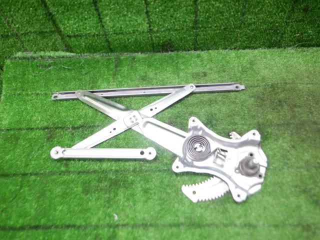 【中古】中古部品 ハイゼット S510P 右フロントドアレギュレータ・モーター 【3330420100-250410000113120】