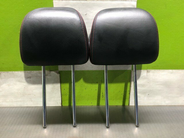 【中古】中古部品 レガシィ BMM ヘッドレスト 【3330530100-000005381077400】