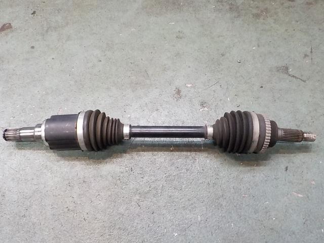 【中古】中古部品 ミニキャブ DS17V 左フロントドライブシャフト 【3260200000-250417000442200】
