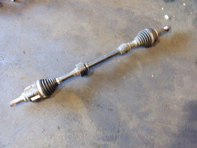 【中古】中古部品 シエンタ NSP170G 右フロントドライブシャフト 【3340140100-000025068042100】