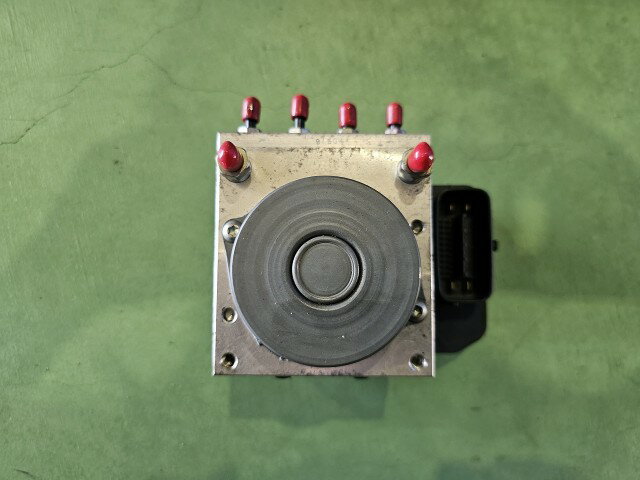 【中古】中古部品 デイズルークス B21A ABSアクチュエーター 【3310590000-000008811142500】