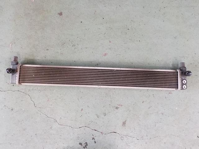 【中古】中古部品 プリウス ZVW30 ラジエータ 【3260200000-250422000320401】