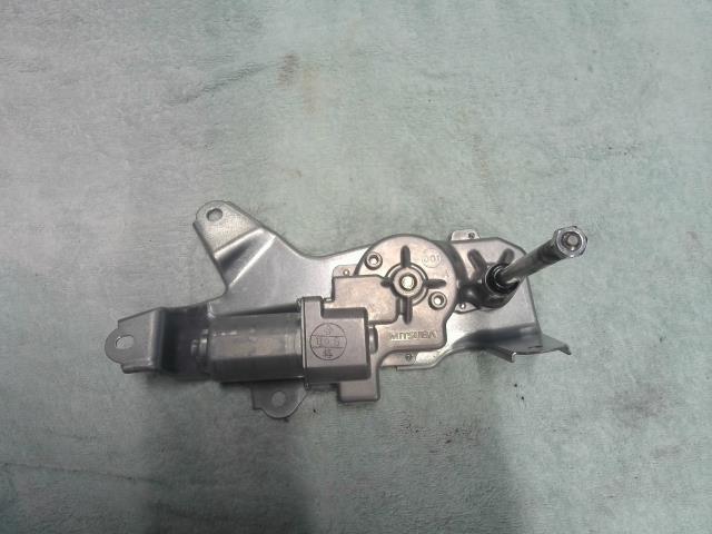 【中古】中古部品 フィット GK3 リアワイパーモーター 【3310200100-000021751161700】