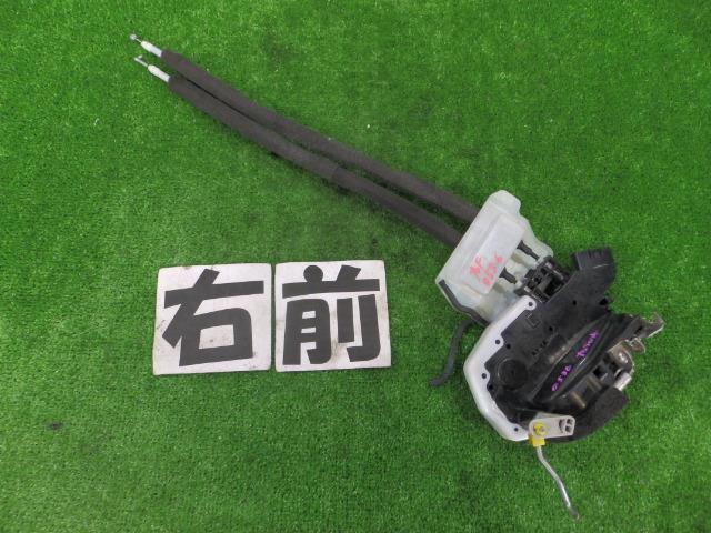 【中古】中古部品 スカイライン HV37 右フロントドアロックソレノイド 【3260250000-000025053664550】