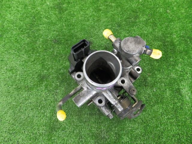 【中古】中古部品 ジムニー JA11V スロットルボディ 【3260250000-000025052520300】