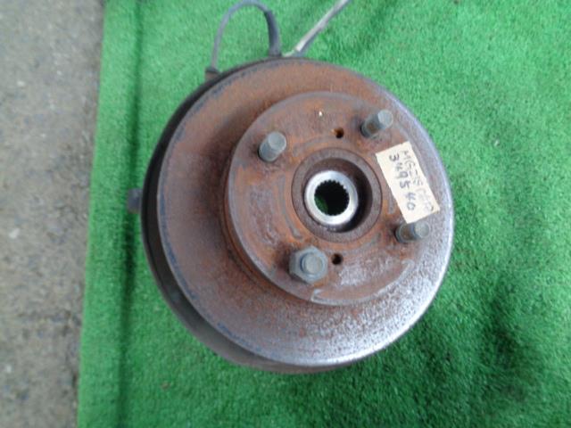 【中古】中古部品 モコ MG21S 右フロントナックルハブ 【3340030100-349540000044310】