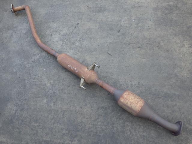 【中古】中古部品 カルディナ AZT241W エキゾーストセンターマフラー 【3330200100-242421000022300】