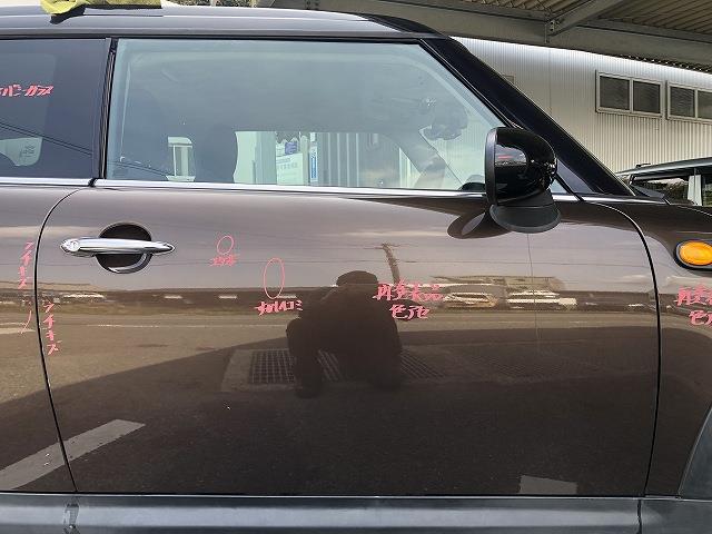 【中古】中古部品 BMW ミニ ML16 右フロントドア 【3310070100-0000Y0767513100】