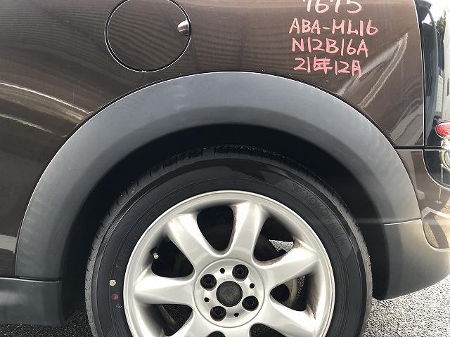 【中古】中古部品 BMW ミニ ML16 左リアオーバーフェンダー 【3310070100-0000Y0767514660】