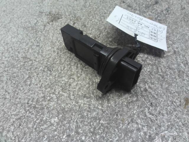 【中古】中古部品 キャラバン QGE25 エアフロメーター 【3310160100-000004441460400】