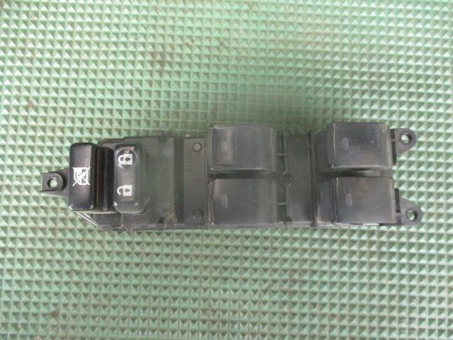【中古】中古部品 プリウスα ZVW41W パワーウインドウスイッチ 【3310190100-000255000361900】